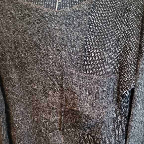 Gray Women's Crew Neck Sweater - Picture 5 of 6